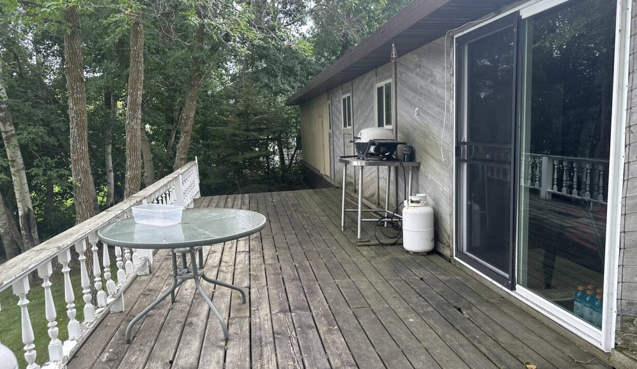 11549350-6nwMFSxf5GYTn2JH