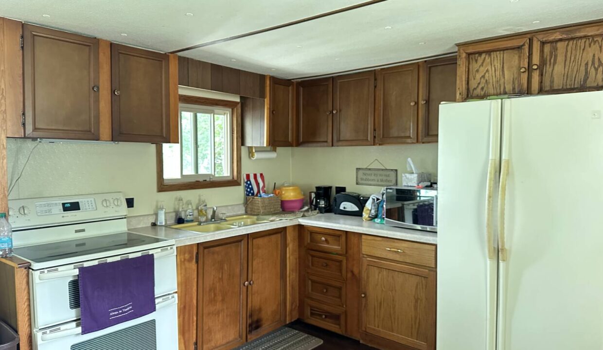 11549350-MnLPFBKjlJsVnkV2