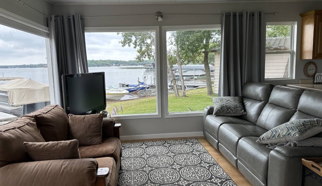 11549508-BxHyv3qlfncNYHHq