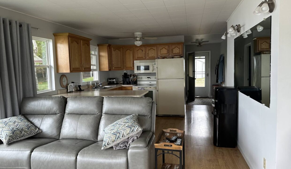 11549508-ZcCmZv3cw8FblWwM