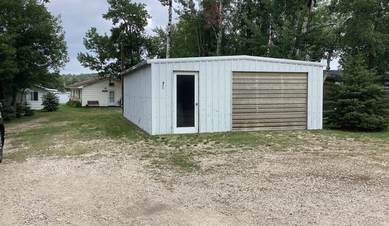 11549508-c4CT3Fgcr1ZbKDM2